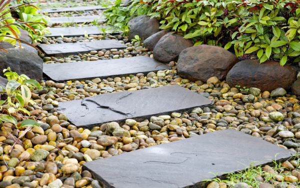 Decorative Gravel Installation