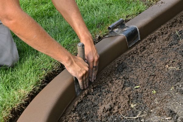 Cement Edging Pouring