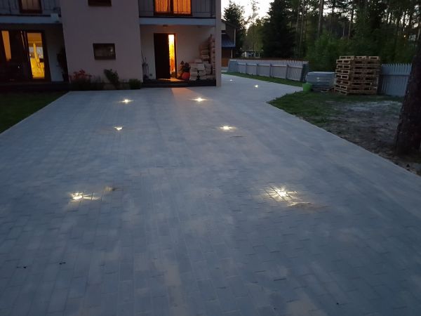 Driveway Lighting Service